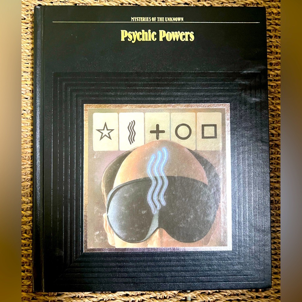 📚‼️LRG BOOKS 3 FOR $20💫‼️